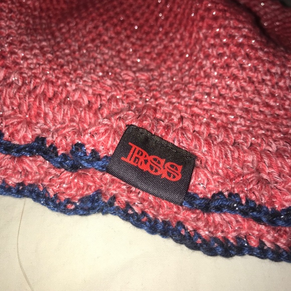 cool handmade knit beanie - Picture 2 of 8